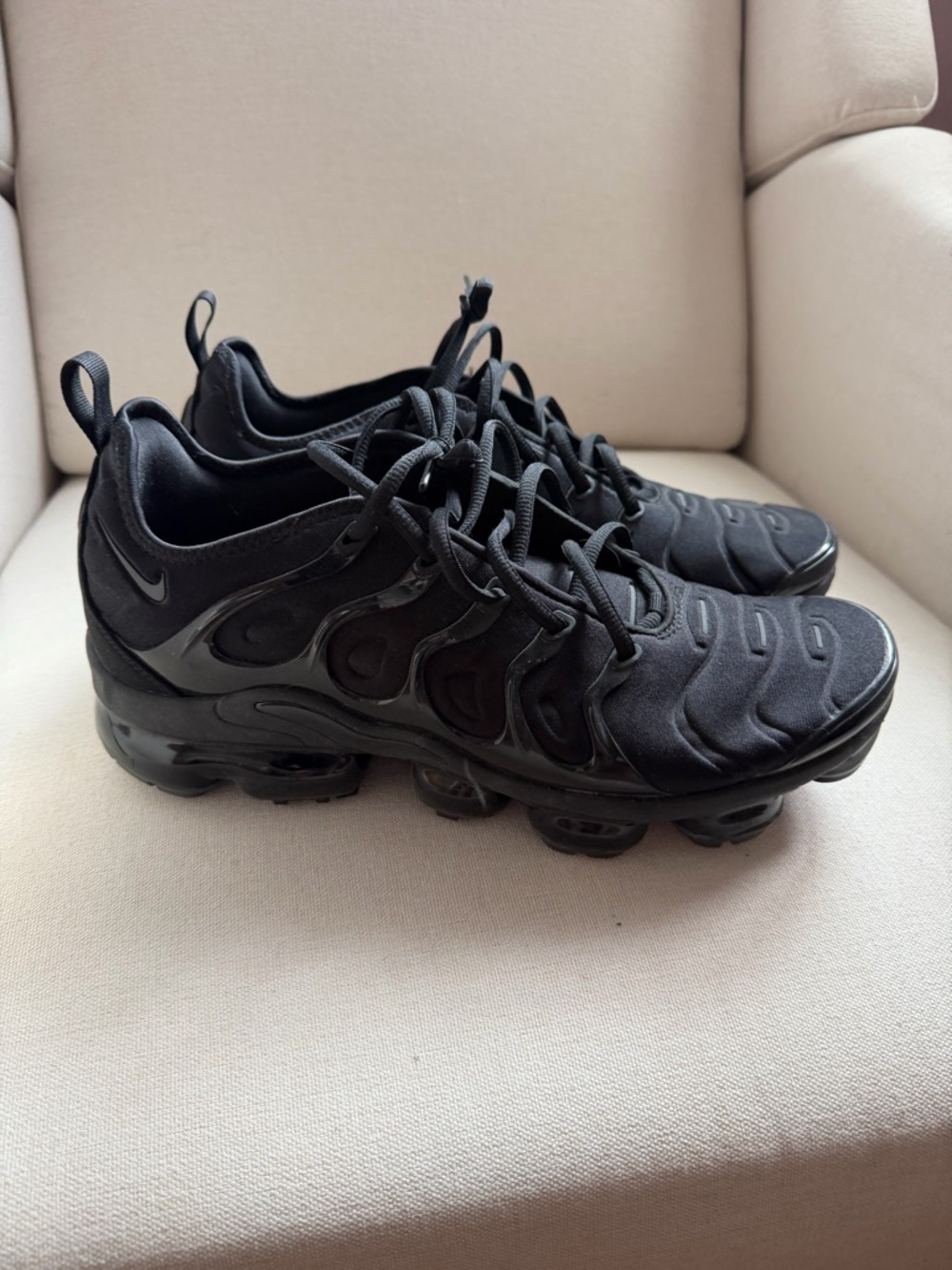 Nike Men's Air VaporMax Plus - Black